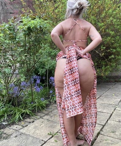 Axelle Peach nude photo 3