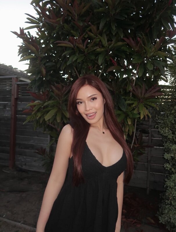 Axnuwin nude photo 7