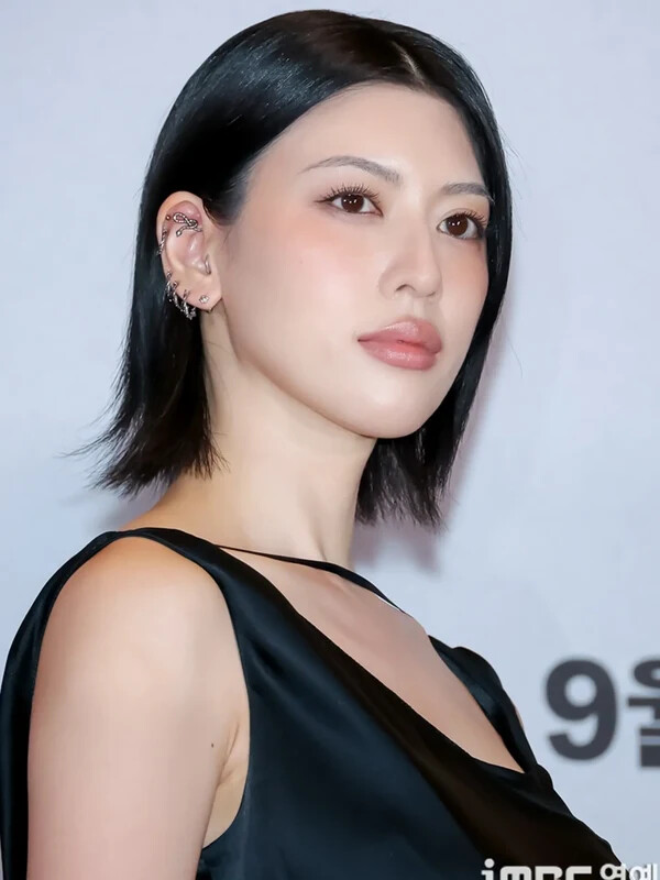 Ayaka Miyoshi nude photo 6