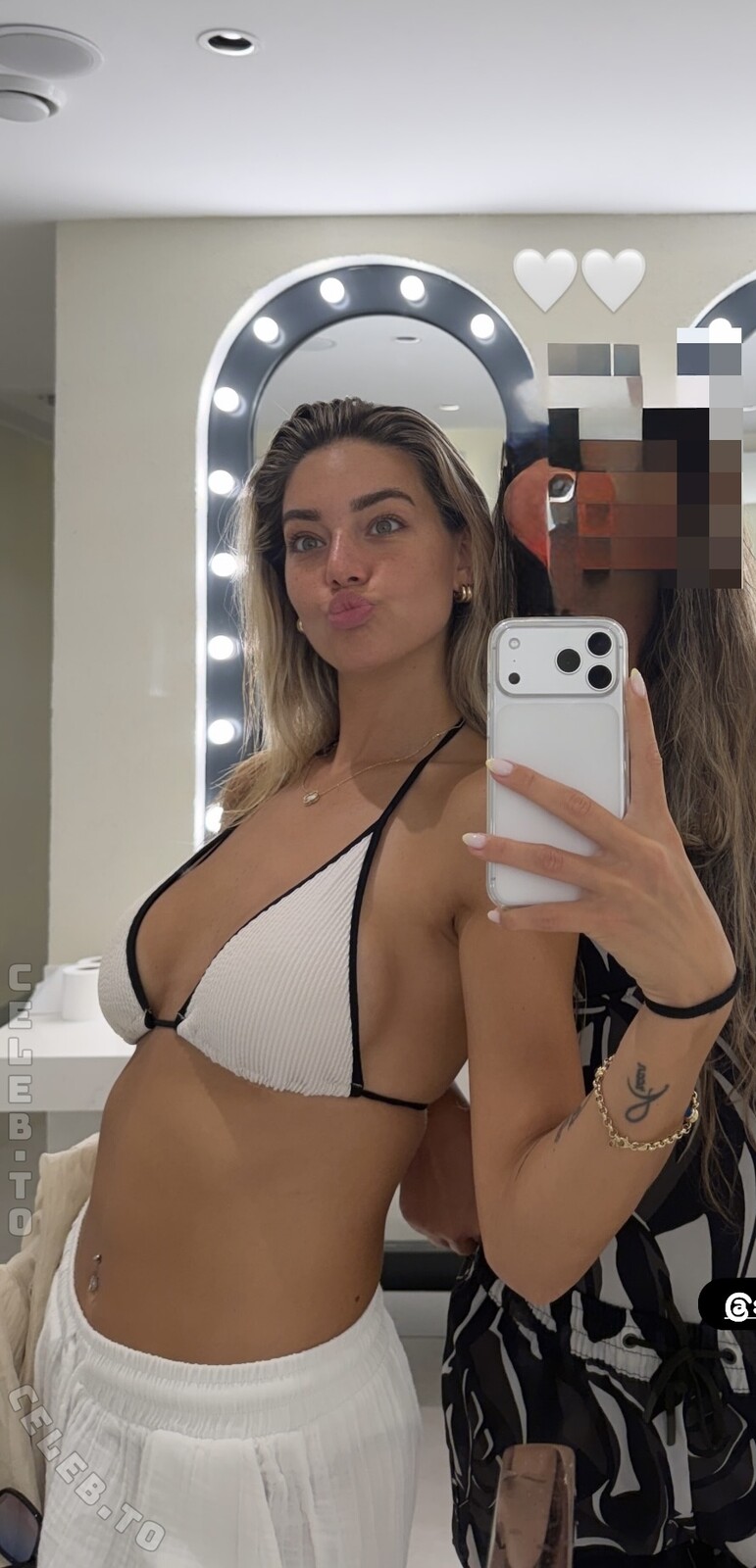 Aycan Yanac nude photo 2