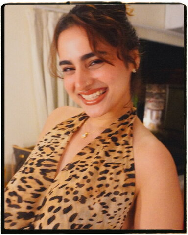 Ayesha Khan nude photo 4