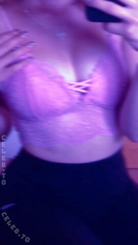 aylahmth nude photo 1