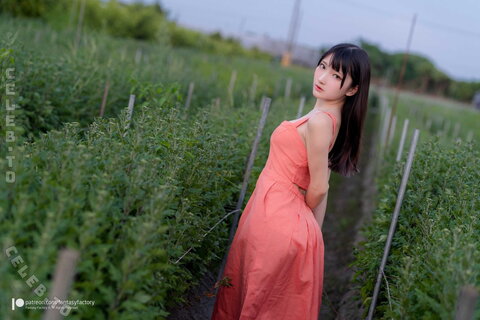 Azra nude photo 139