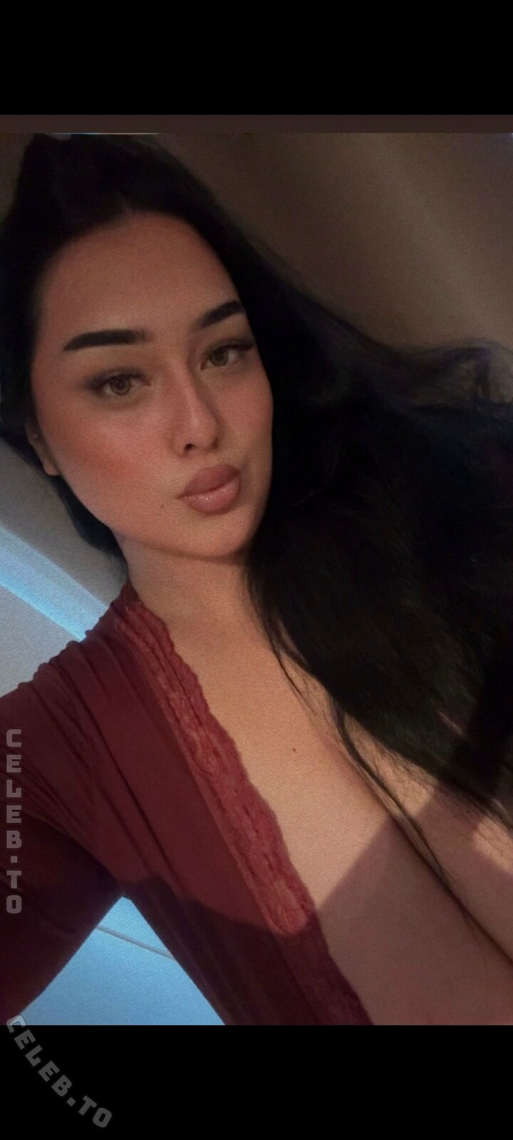 Azulaocea nude photo 2