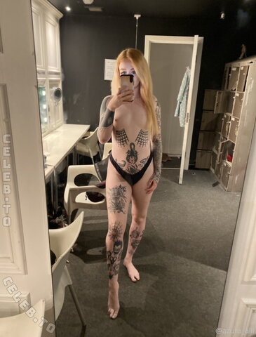 Azura Alii nude photo 17