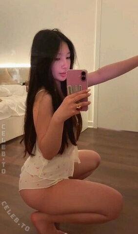 Babyberly nude photo 9