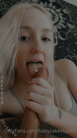 Babycakkes2000 nude photo 27