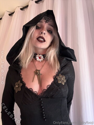 Babyfooji nude photo 22