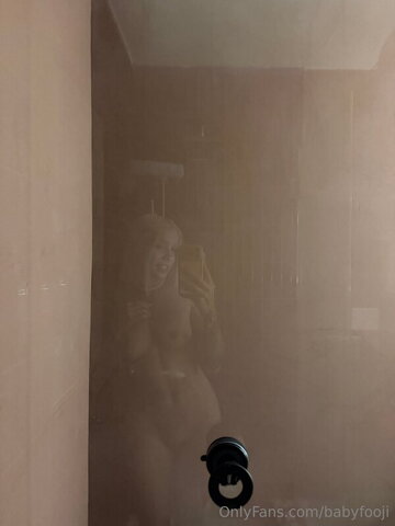 Babyfooji Hot (4 photos)