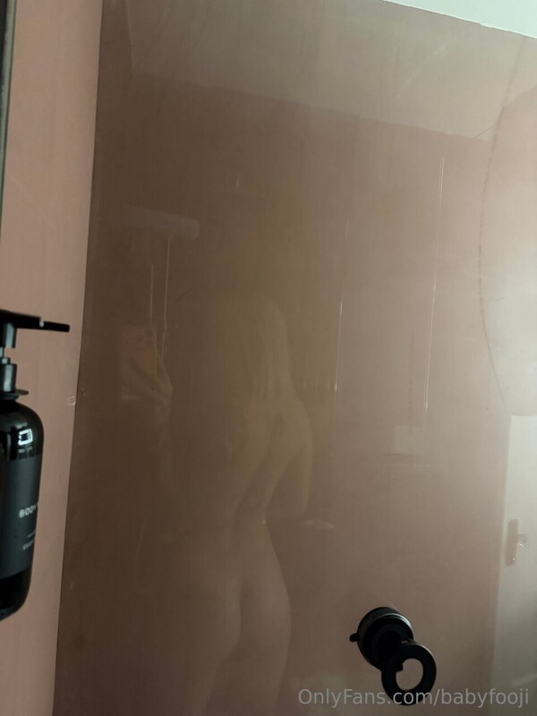 Babyfooji nude photo 2