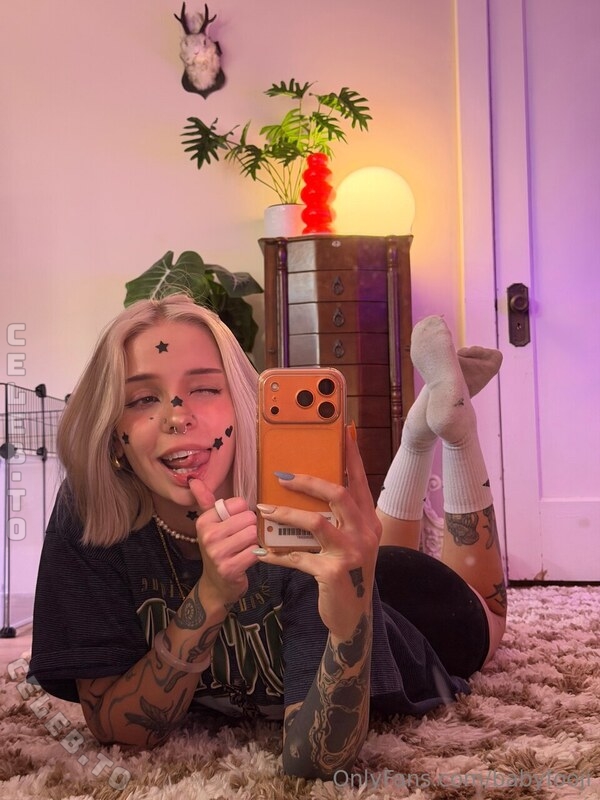Babyfooji nude photo 17