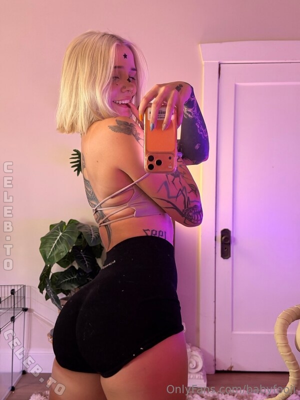 Babyfooji nude photo 6