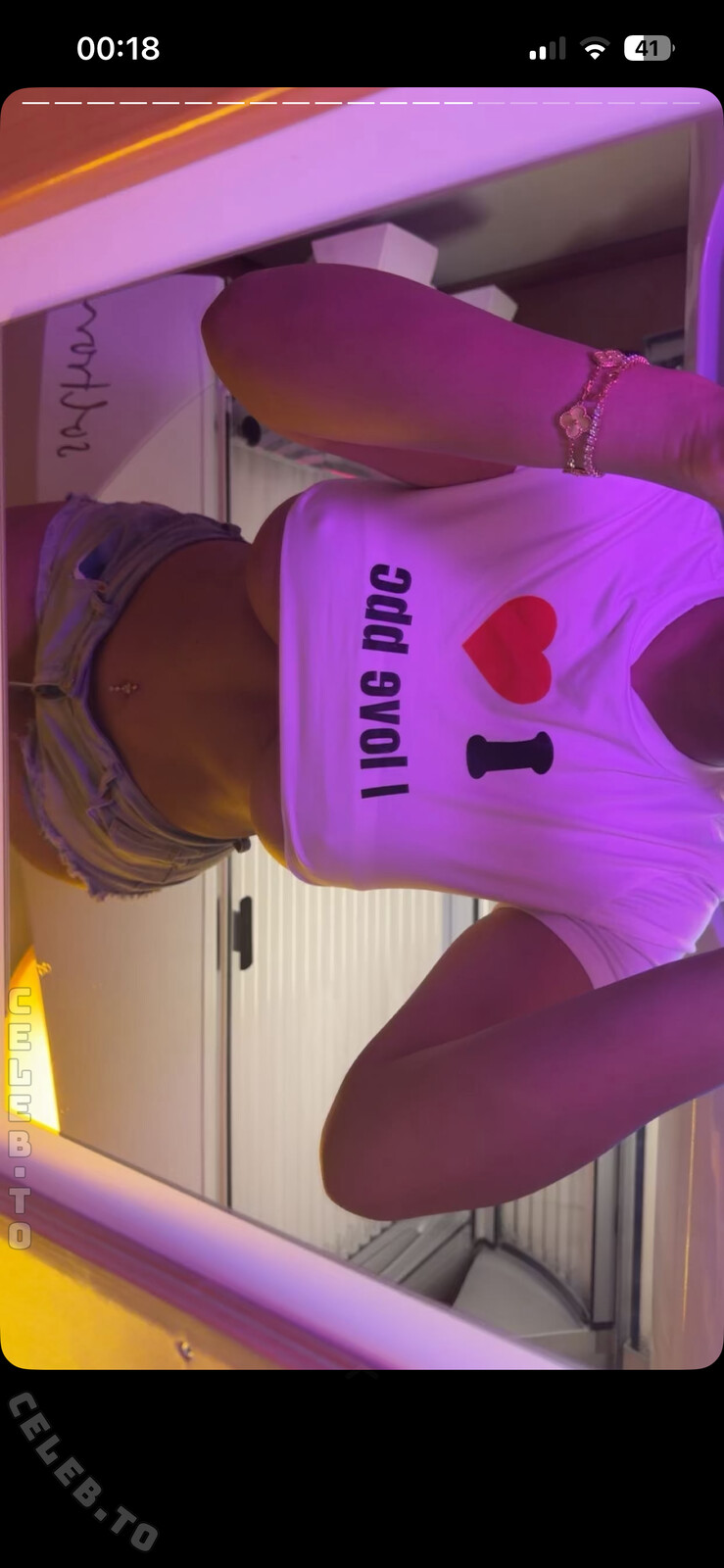babyleyloo nude photo 1