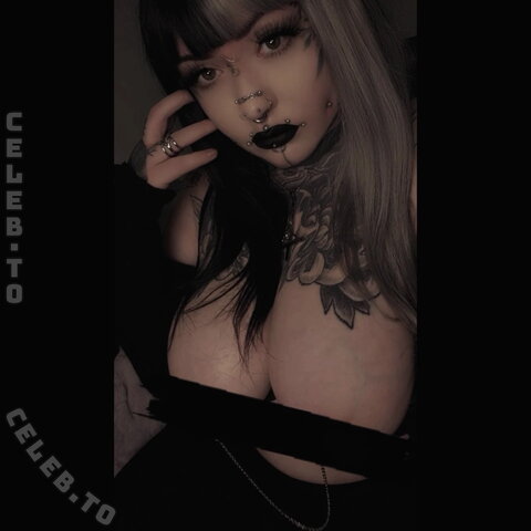 Babymortis nude photo 13