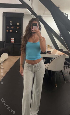 Babyyjuli nude photo 5