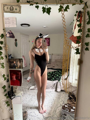 badbarbiepriv Sexy (4 photos)