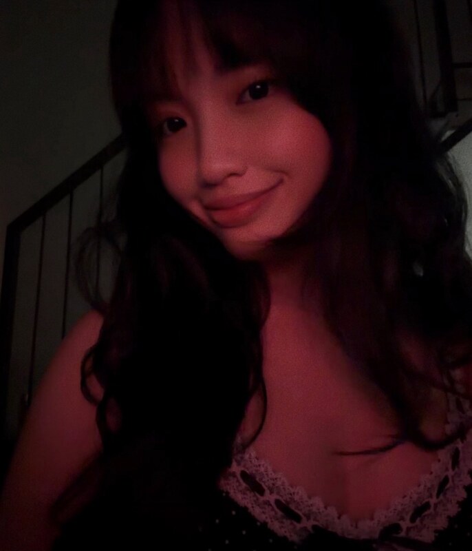 badbinch nude photo 2