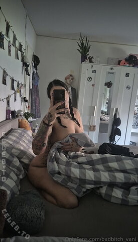 Badbitch_Vani Sexy (1 photo)