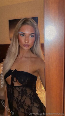 Baddie Vicky Luxe nude photo 15