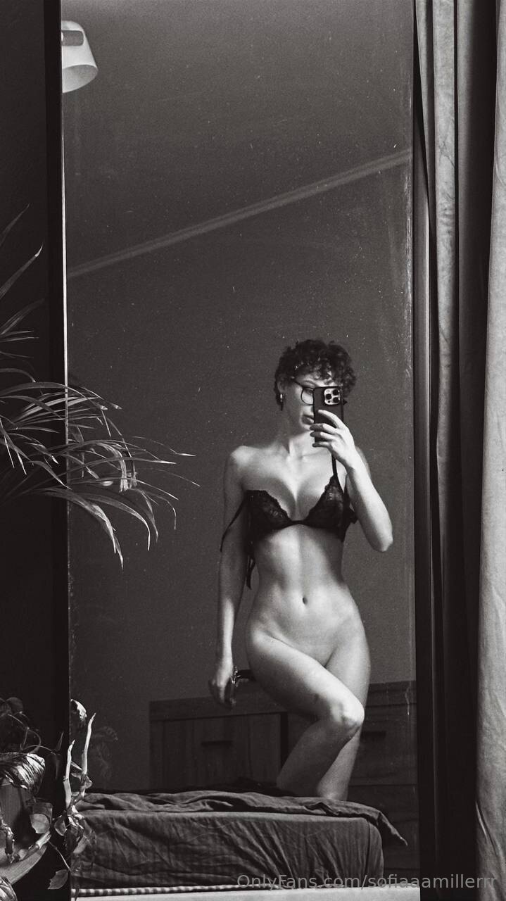 Bad_Sofia nude photo 22