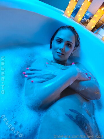 Bailey Knox nude photo 15
