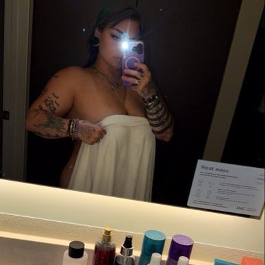 Balita Flores nude photo 1