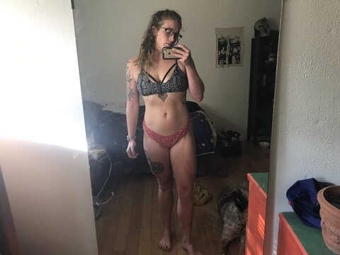 Bamitsbland nude photo 32