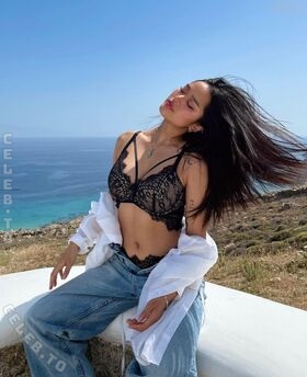 Bao Chii nude photo 15