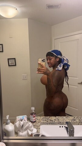 Barbie Bugatti nude photo 3
