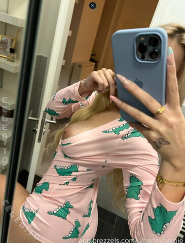 BarbieGirl nude photo 13
