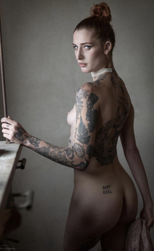 Barbora Aria nude photo 8