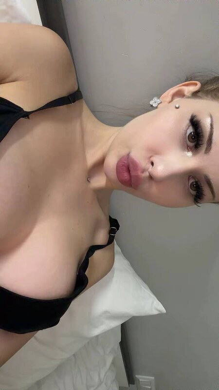 Bbyelizaaaaa nude photo 6