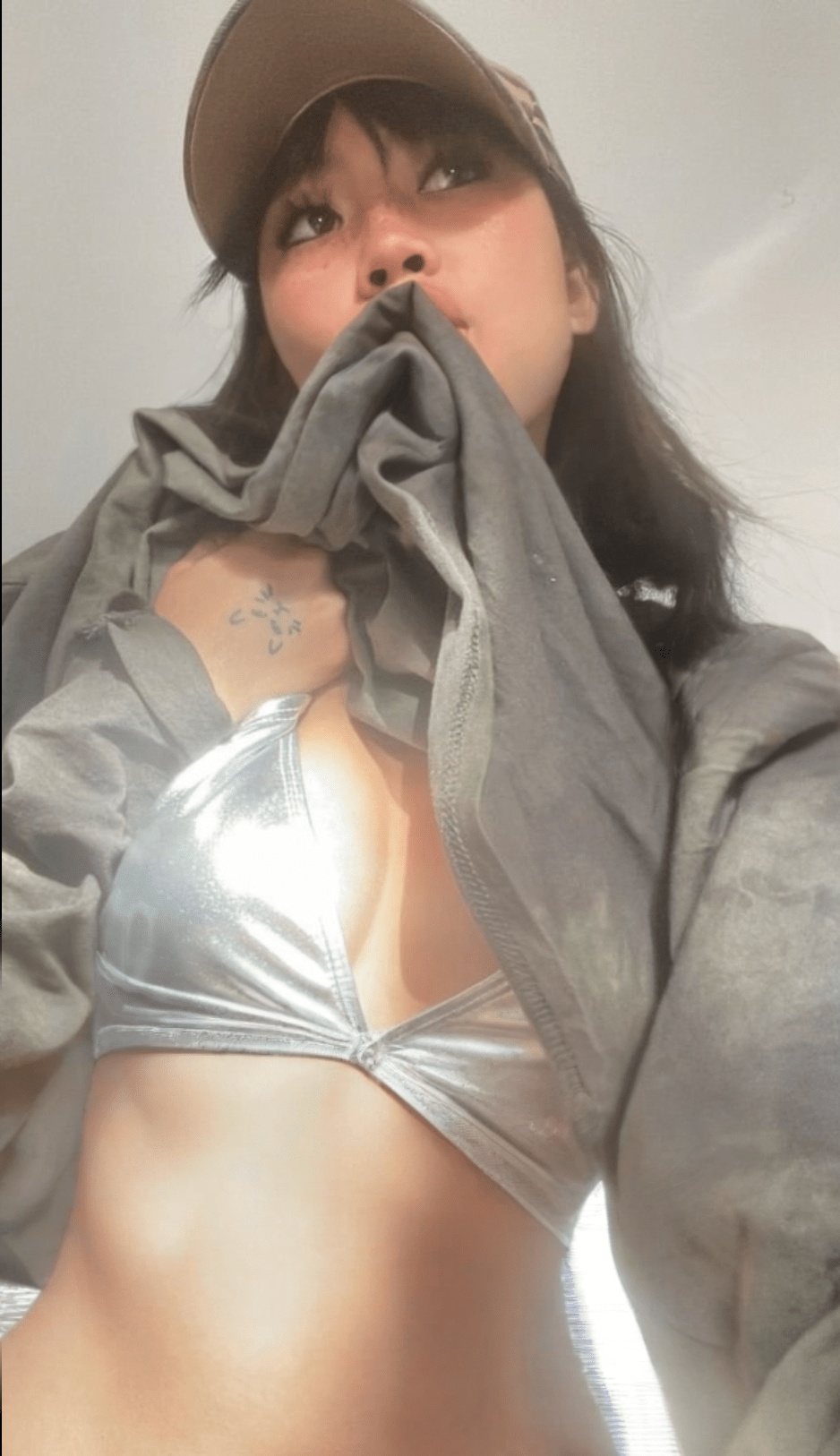 Beabadoobee nude photo 1