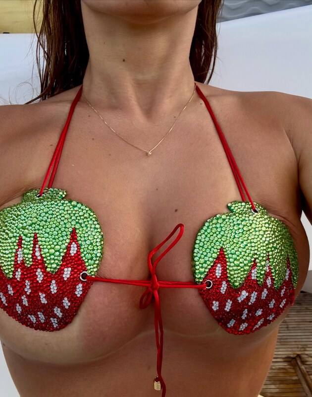 Beatriz Reis nude photo 11