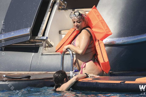 Bebe Rexha nude photo 109
