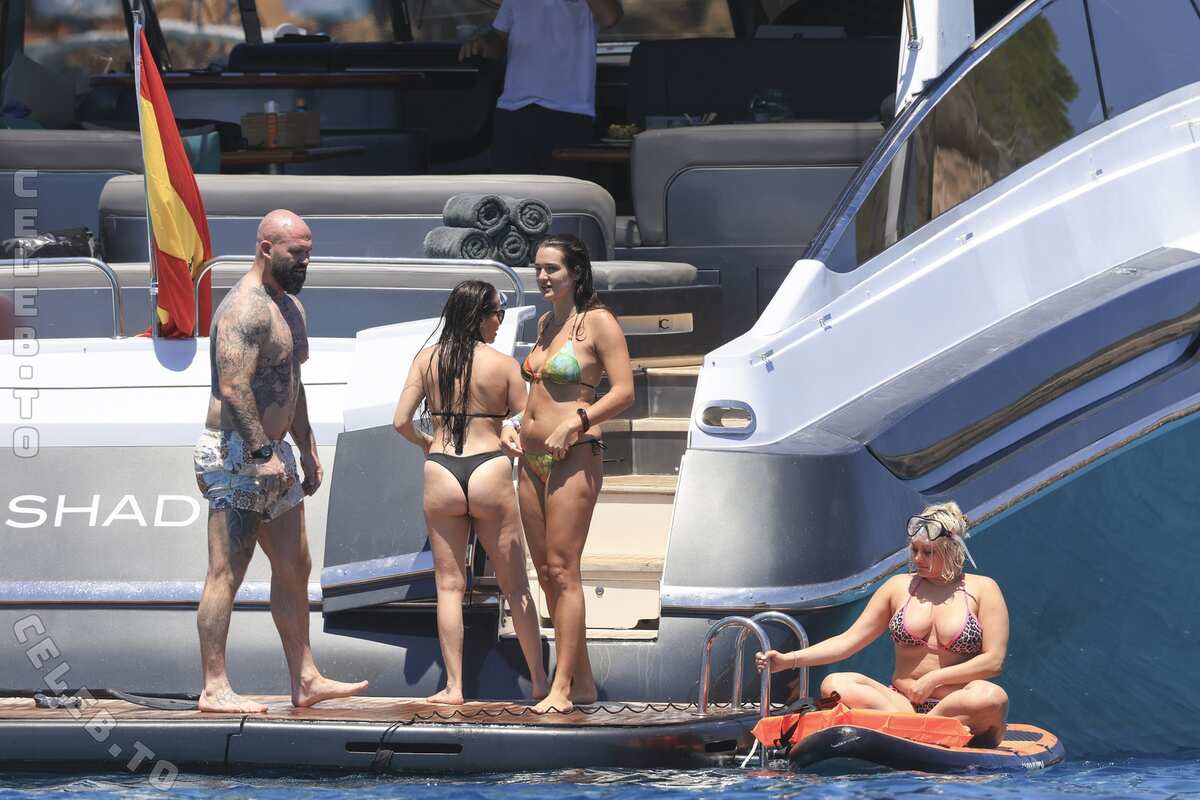 Bebe Rexha nude photo 30