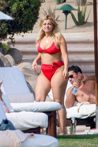 Bebe Rexha nude photo 40