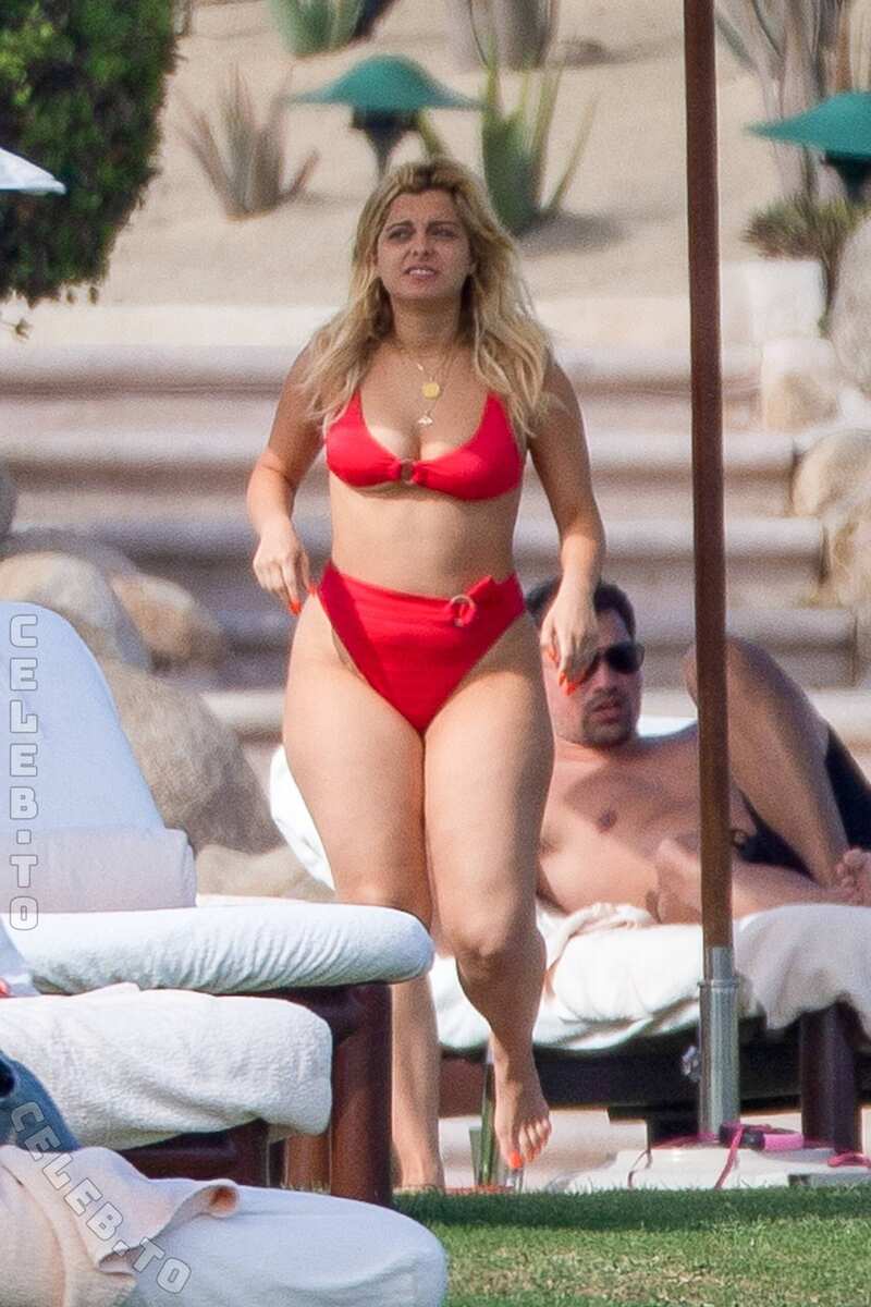 Bebe Rexha nude photo 4
