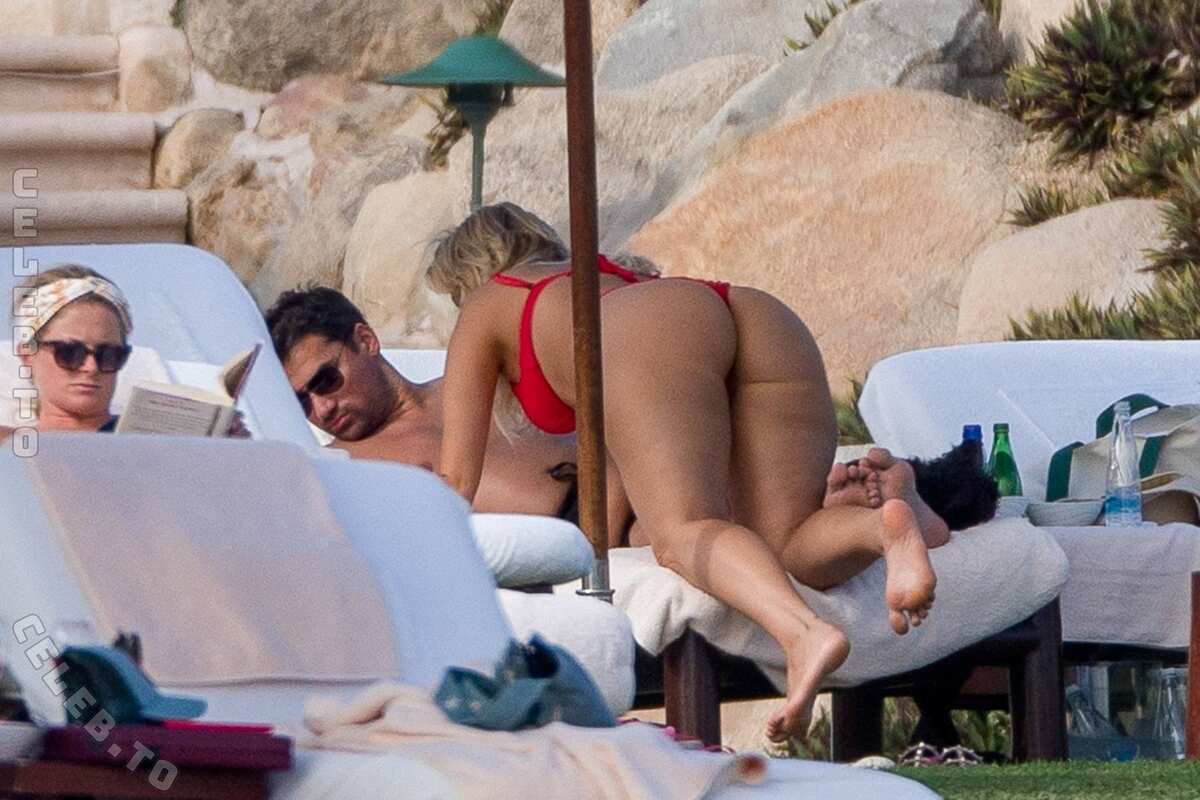 Bebe Rexha nude photo 23