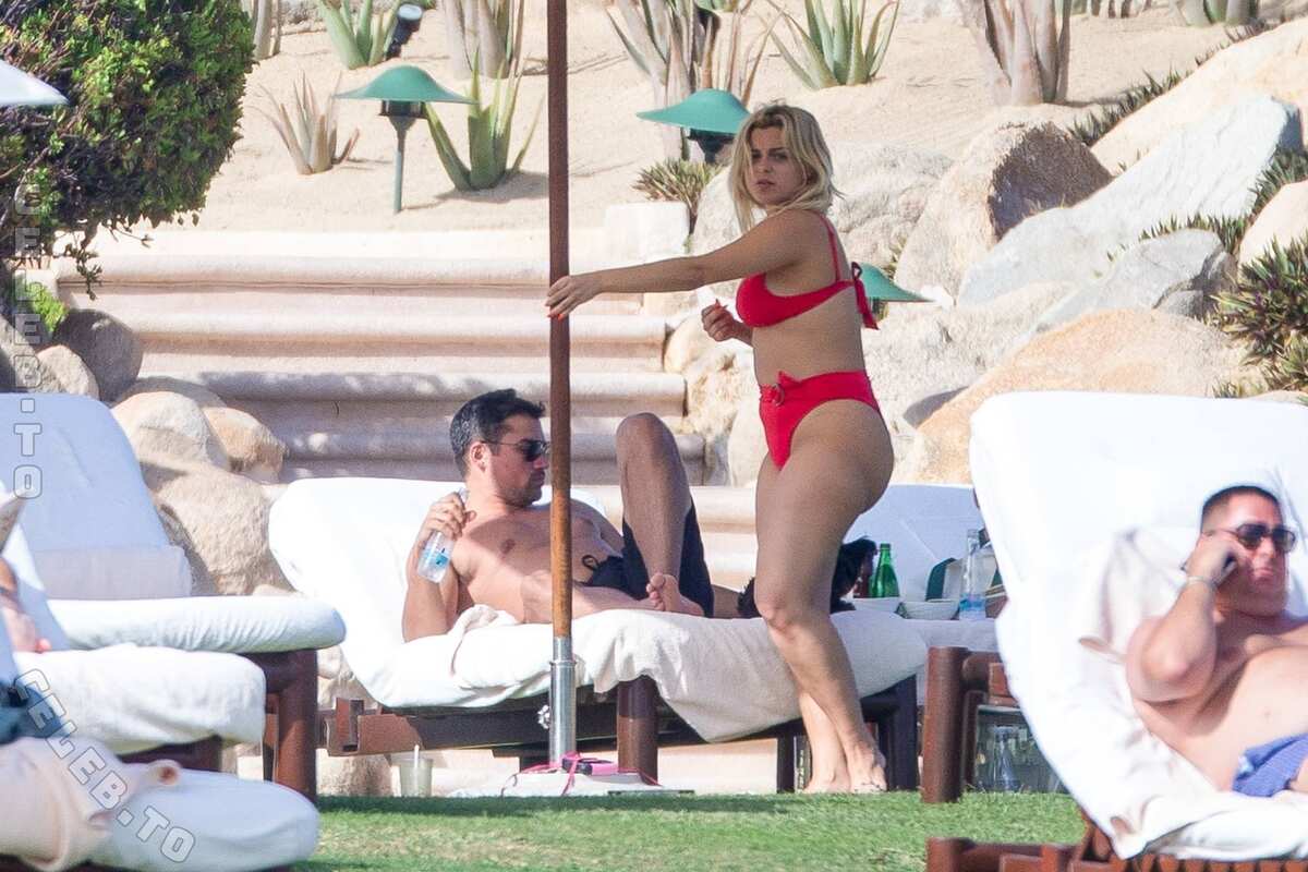 Bebe Rexha nude photo 25