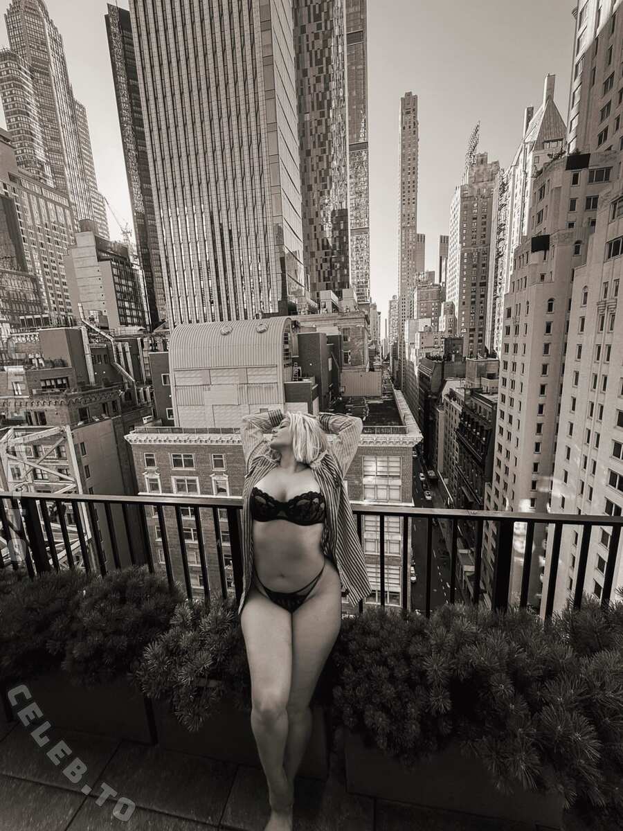 Bebe Rexha nude photo 5