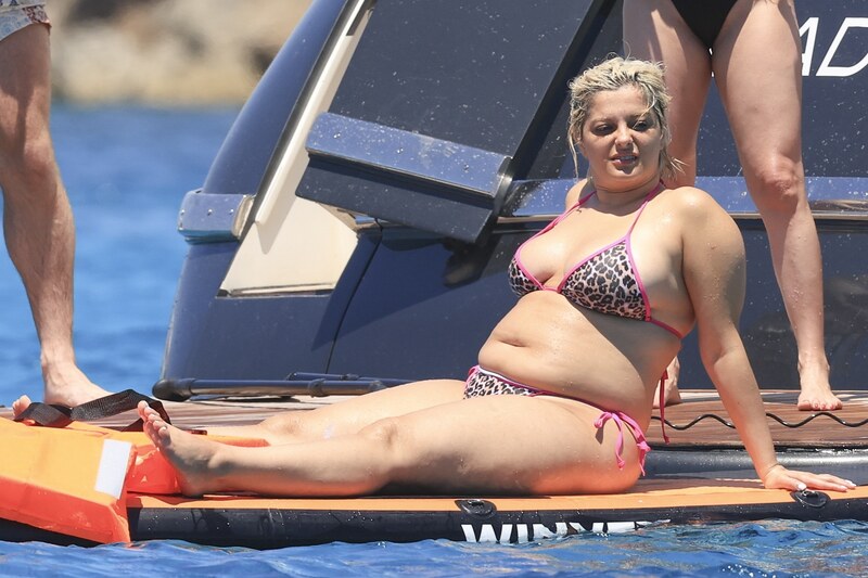 Bebe Rexha nude photo 19