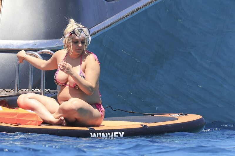 Bebe Rexha nude photo 23