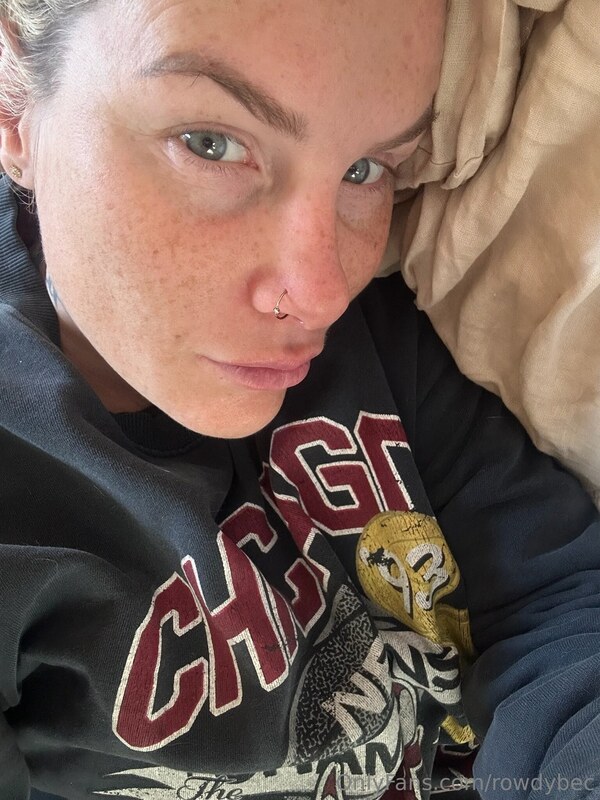 Bec Rawlings nude photo 6
