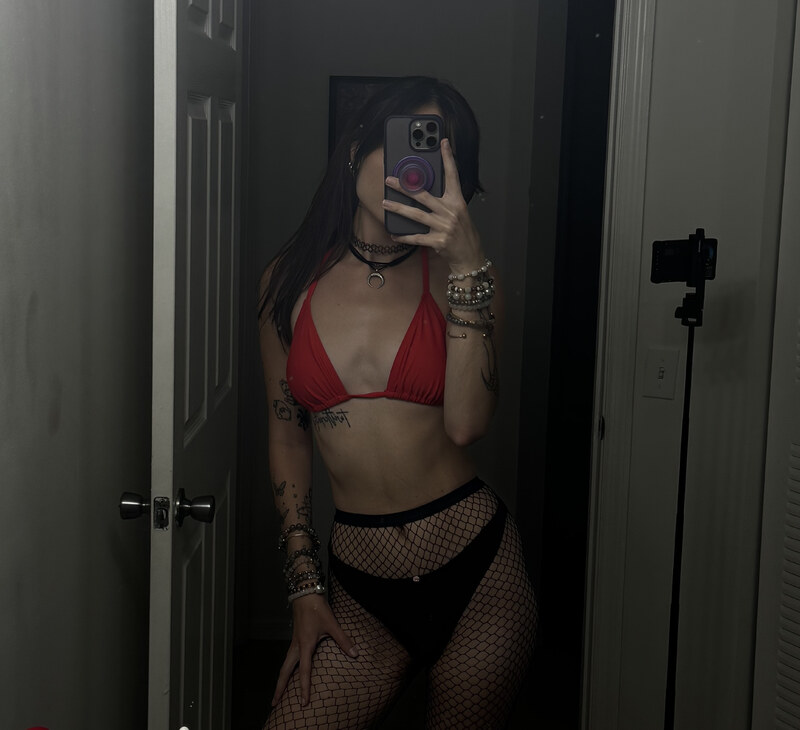 beebee ASMR nude photo 3
