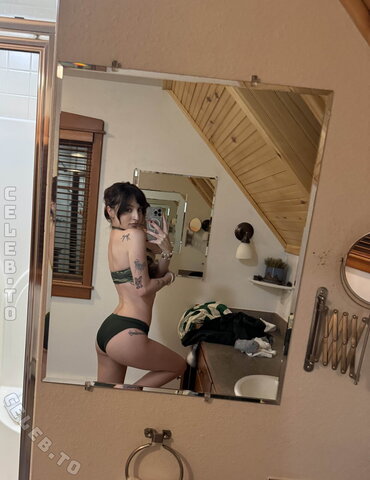 beebee nude photo 615