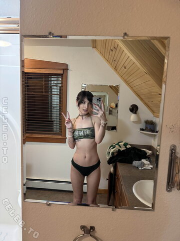 beebee nude photo 620