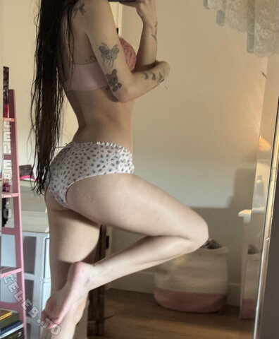 beebee nude photo 129