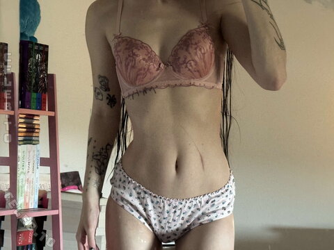 beebee nude photo 151