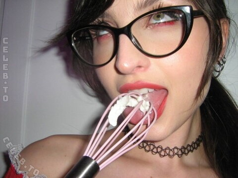 beebee nude photo 499